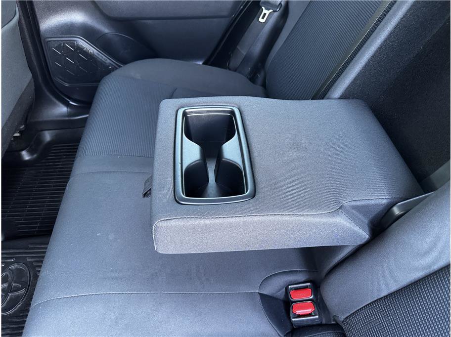 Used 2019 Toyota RAV4 LE w/ All Weather Liner Package AWD/4WD image 17