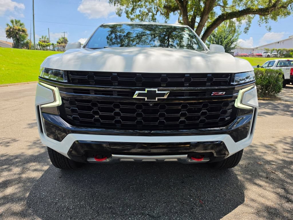 Used 2023 Chevrolet Suburban Z71 w/ Luxury Package AWD/4WD image 6