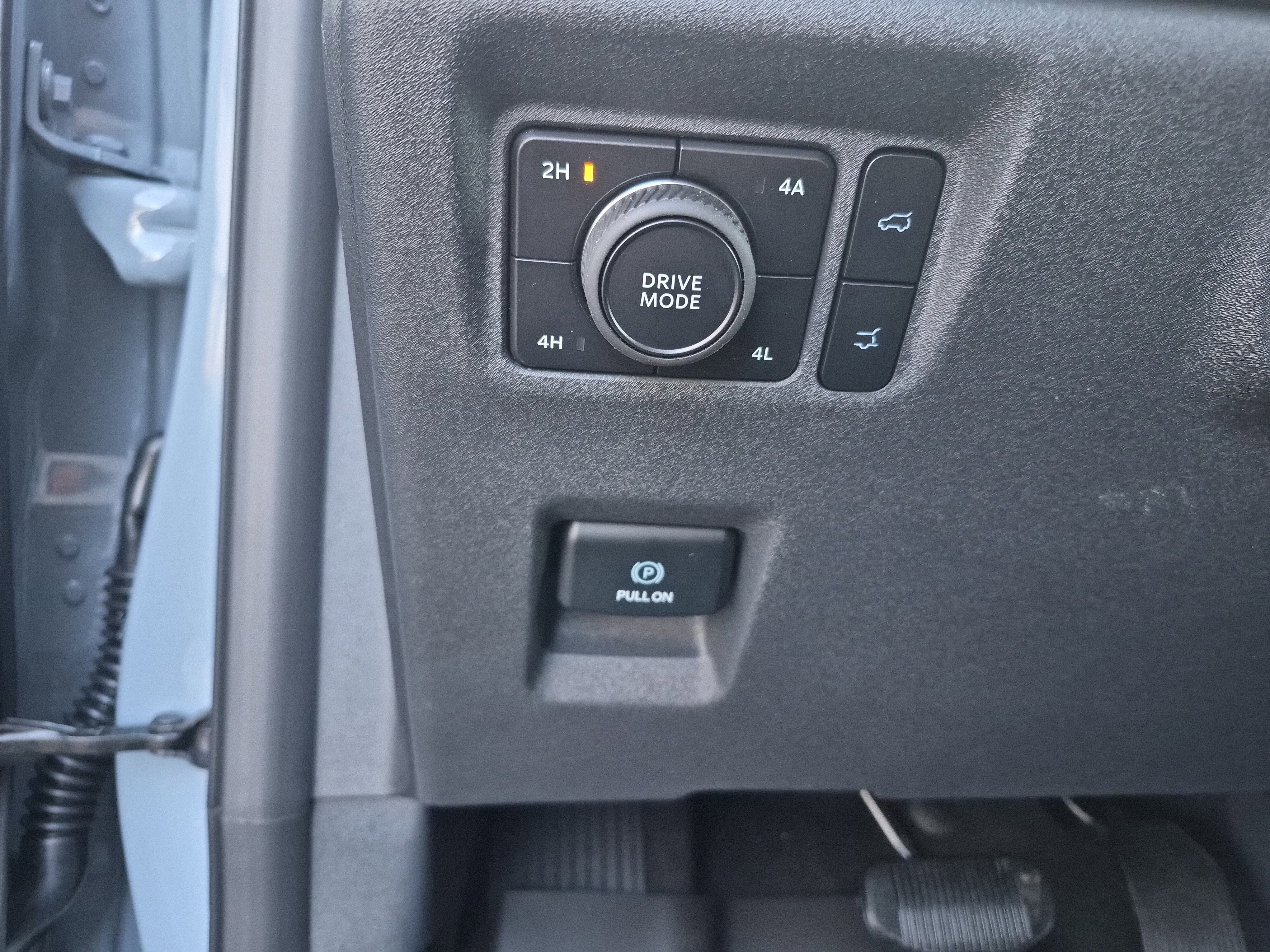 New 2025 Ford Expedition Max Platinum w/ Stealth Performance Package image 25