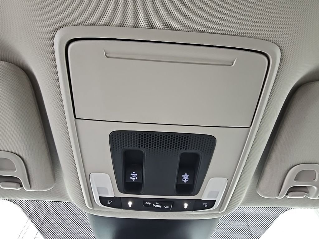 New 2025 Honda Pilot Elite image 24