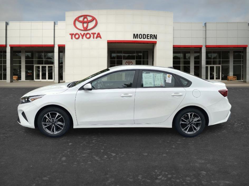 Used 2023 Kia Forte LXS FWD image 7