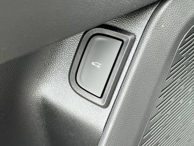New 2027 Chevrolet Equinox RS w/ Safety and Technology Package AWD/4WD image 14