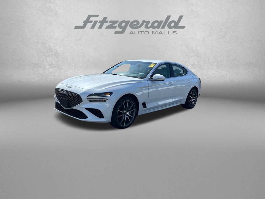Used 2025 Genesis G70 2.5T image 3