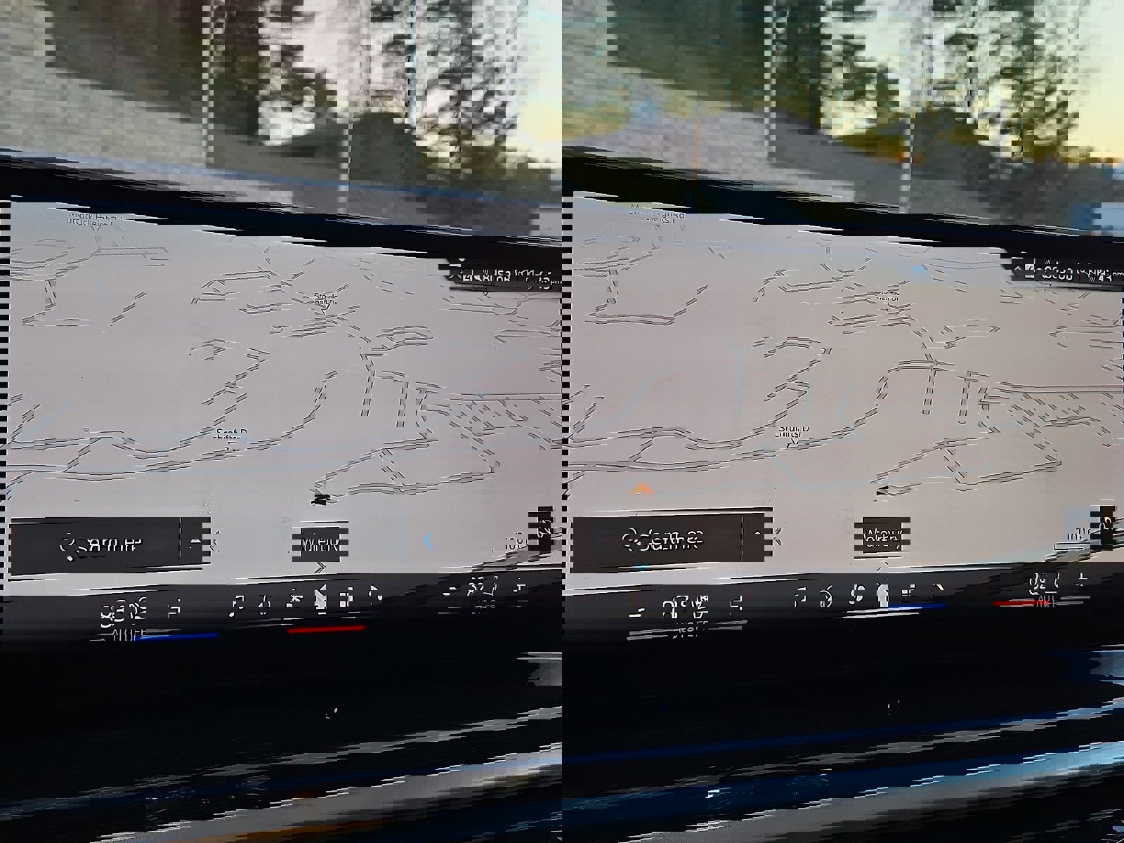 Certified 2025 BMW X7 xDrive40i w/ M Sport Package image 19