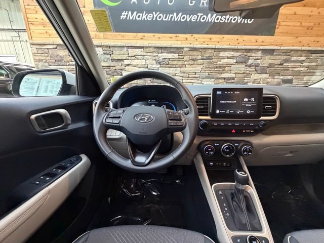 Used 2026 Hyundai Venue SEL FWD image 19