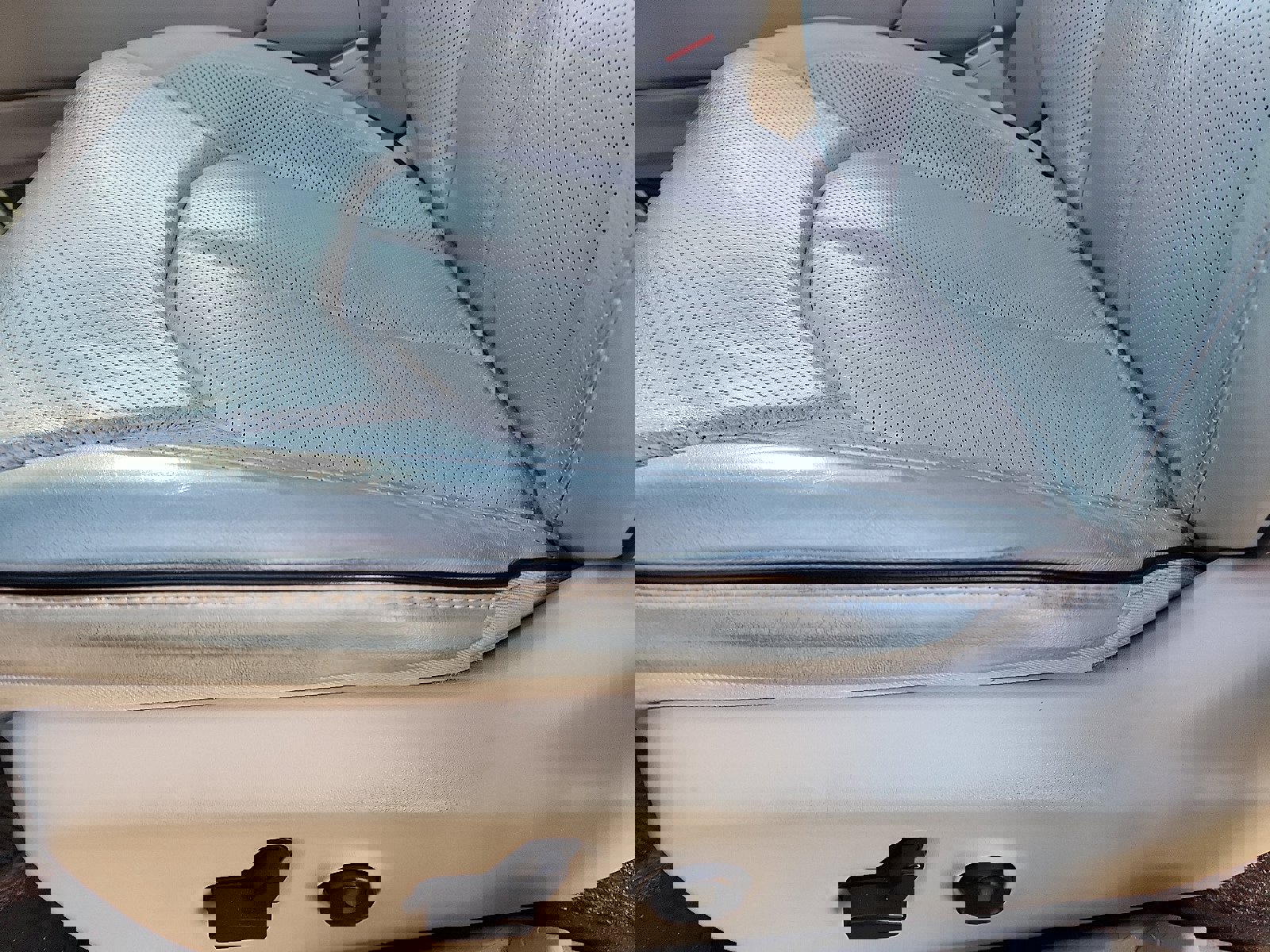 Used 2021 Chrysler Pacifica Limited w/ Uconnect Theater Family Group image 23