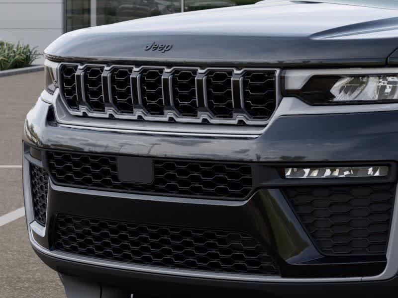 New 2026 Jeep Grand Cherokee Limited w/ Limited Altitude Package AWD/4WD image 11