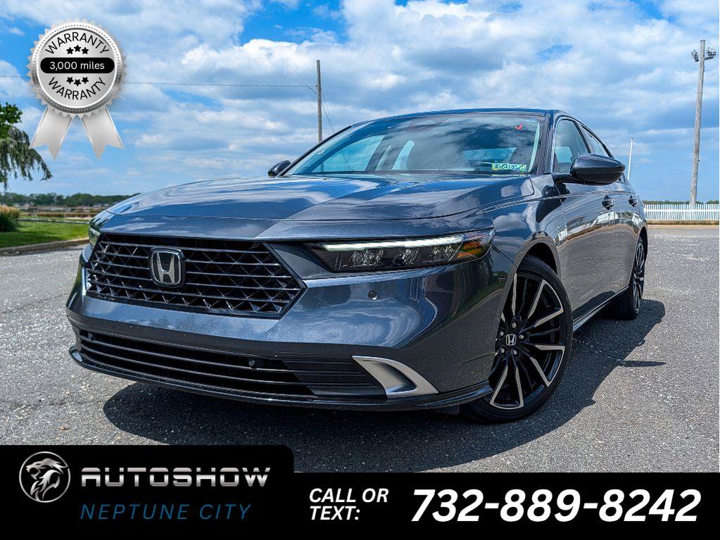 Used 2023 Honda Accord Touring image 1