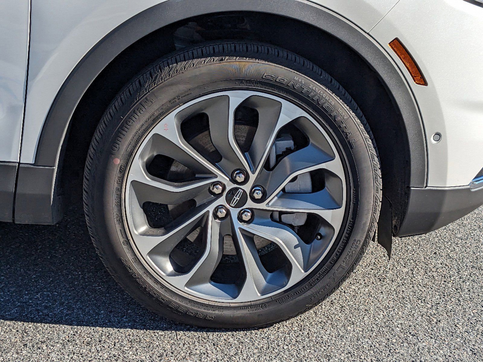 Certified 2023 Lincoln Nautilus Reserve w/ Equipment Group 201A image 13