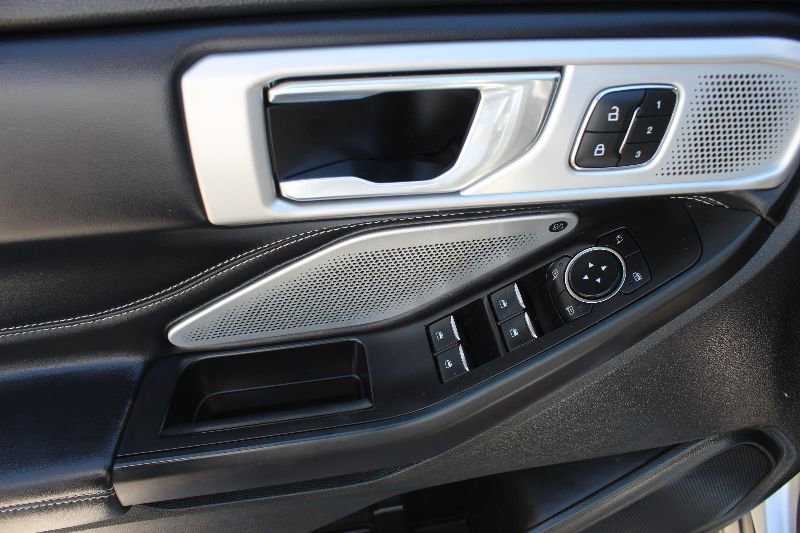 Used 2020 Ford Explorer ST w/ Premium Technology Package image 11