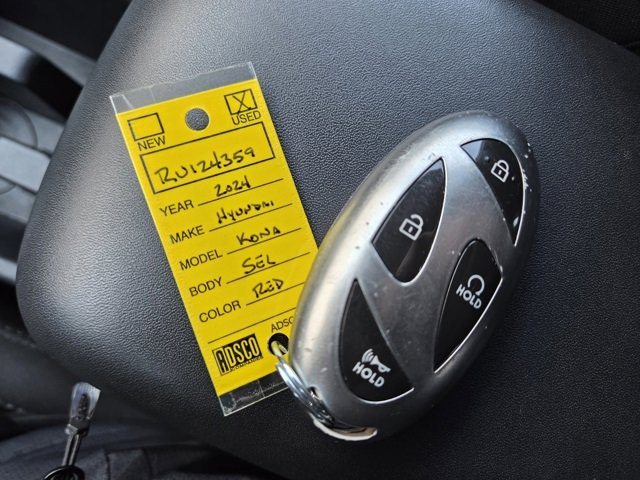 Used 2024 Hyundai Kona SEL image 15