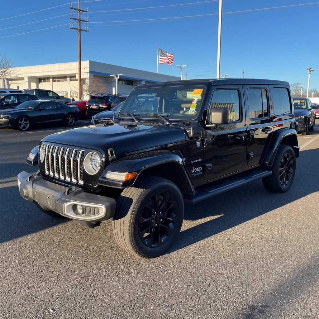 Used 2021 Jeep Wrangler Unlimited Sahara w/ Cold Weather Group image 3