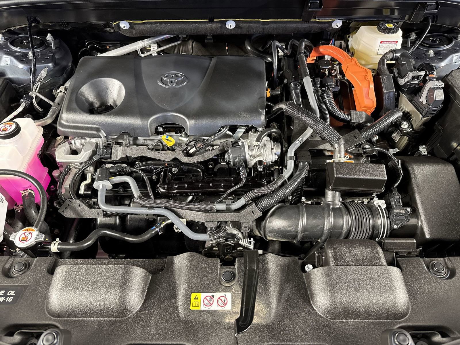 Used 2024 Toyota Venza LE image 26