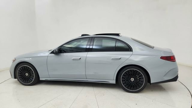 Used 2024 Mercedes-Benz E 350 4MATIC Sedan image 4