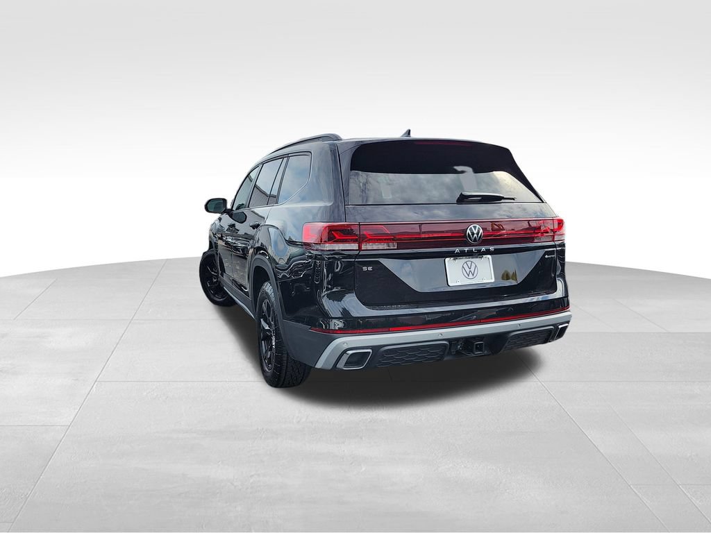 Used 2026 Volkswagen Atlas Peak Edition AWD/4WD image 4