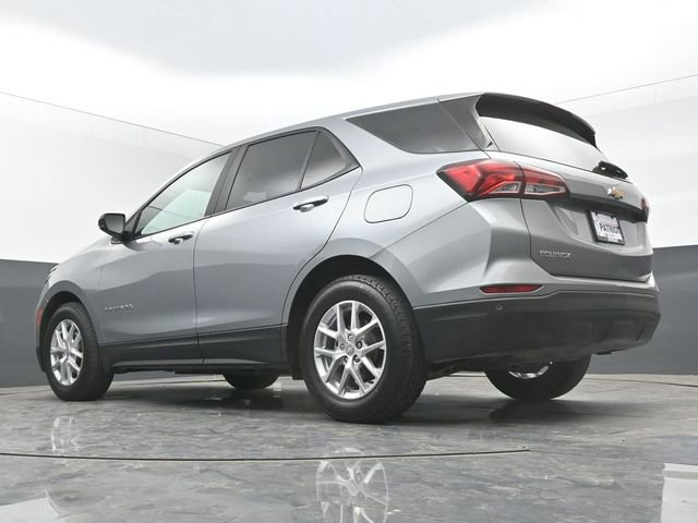 Used 2024 Chevrolet Equinox LS w/ LS Convenience Package image 38