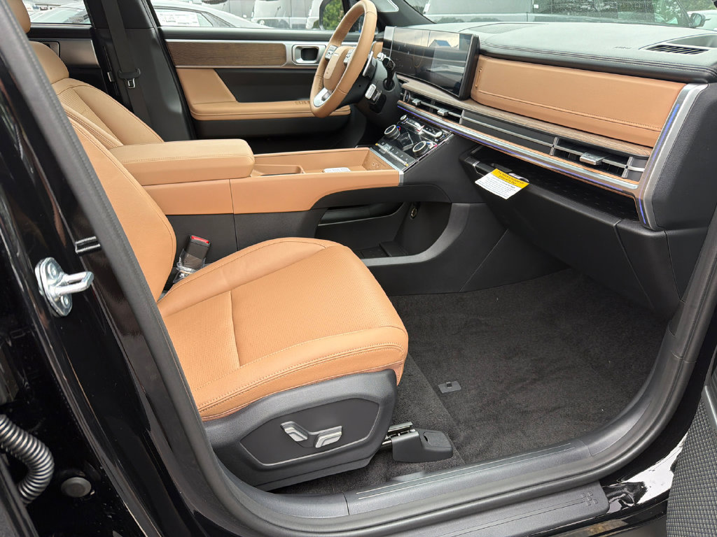 New 2027 Hyundai Santa Fe Limited FWD image 13
