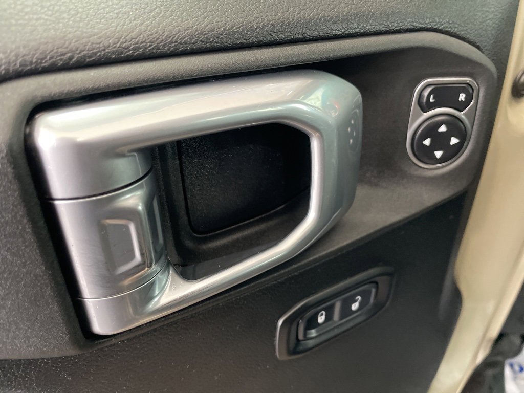 Used 2020 Jeep Gladiator Rubicon image 31