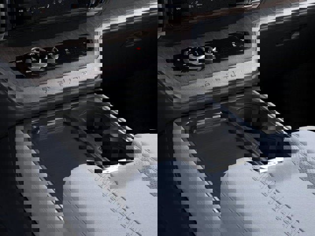 New 2025 Ford Expedition Platinum w/ Platinum Ultimate Package image 38