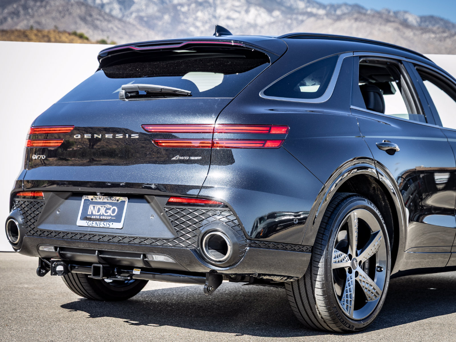 Used 2023 Genesis GV70 3.5T Sport w/ Sport Prestige Package AWD/4WD image 14