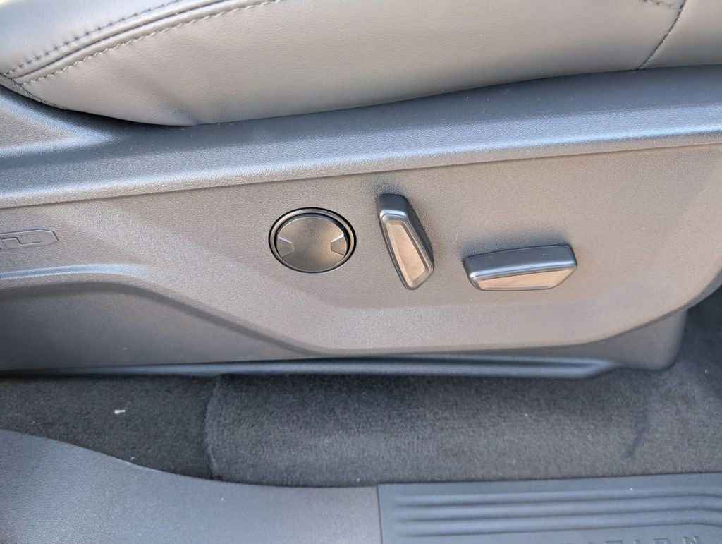 New 2026 Ford Expedition Active image 55