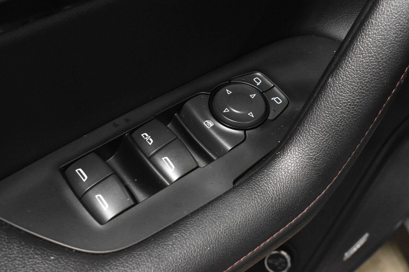 Used 2025 Chevrolet Blazer RS FWD image 10