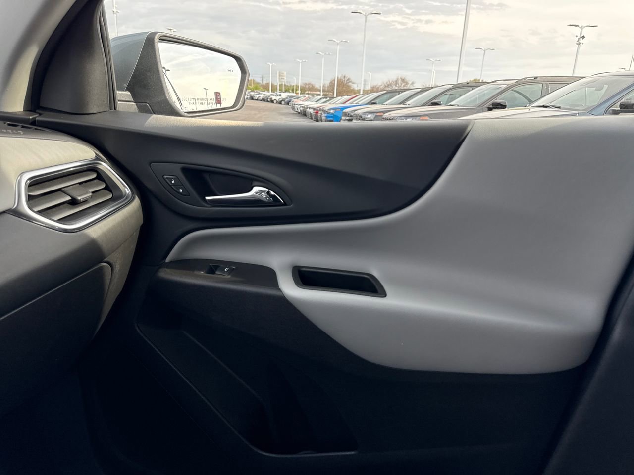 Used 2023 Chevrolet Equinox LT w/ LPO, Floor Liner Package AWD/4WD image 25