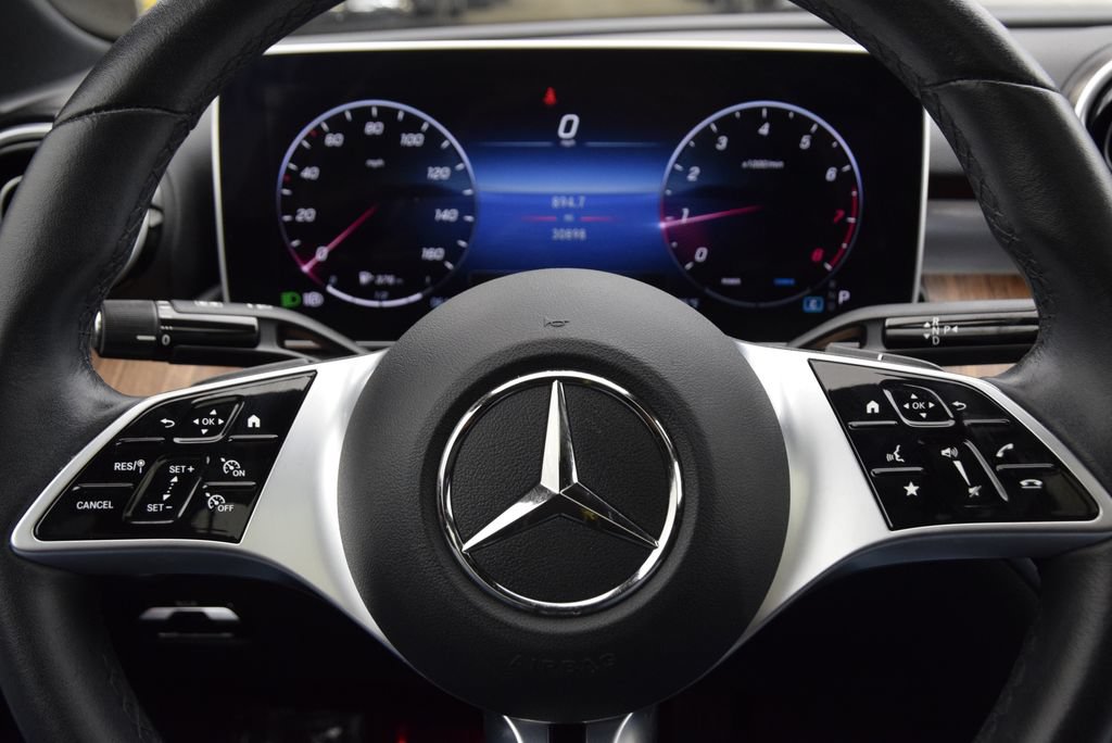 Used 2024 Mercedes-Benz C 300 Sedan image 23