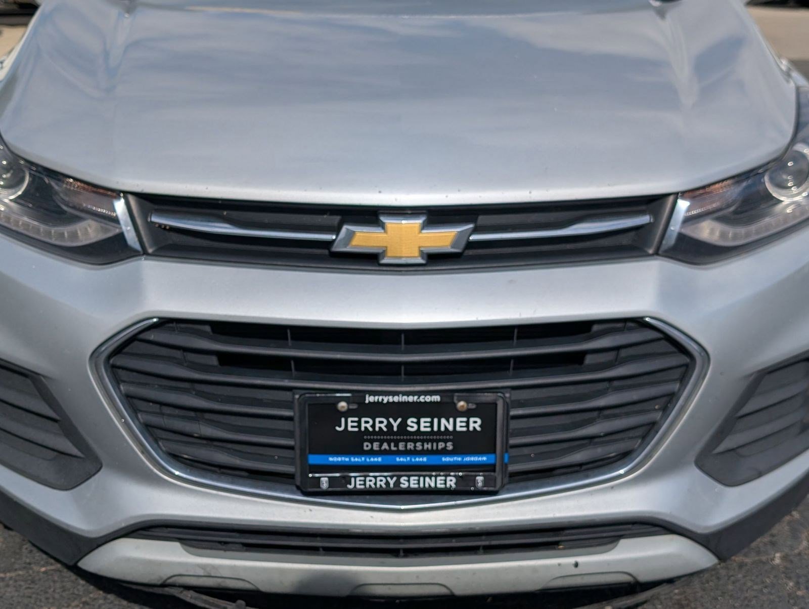 Used 2022 Chevrolet Trax LT w/ LT Convenience Package AWD/4WD image 9