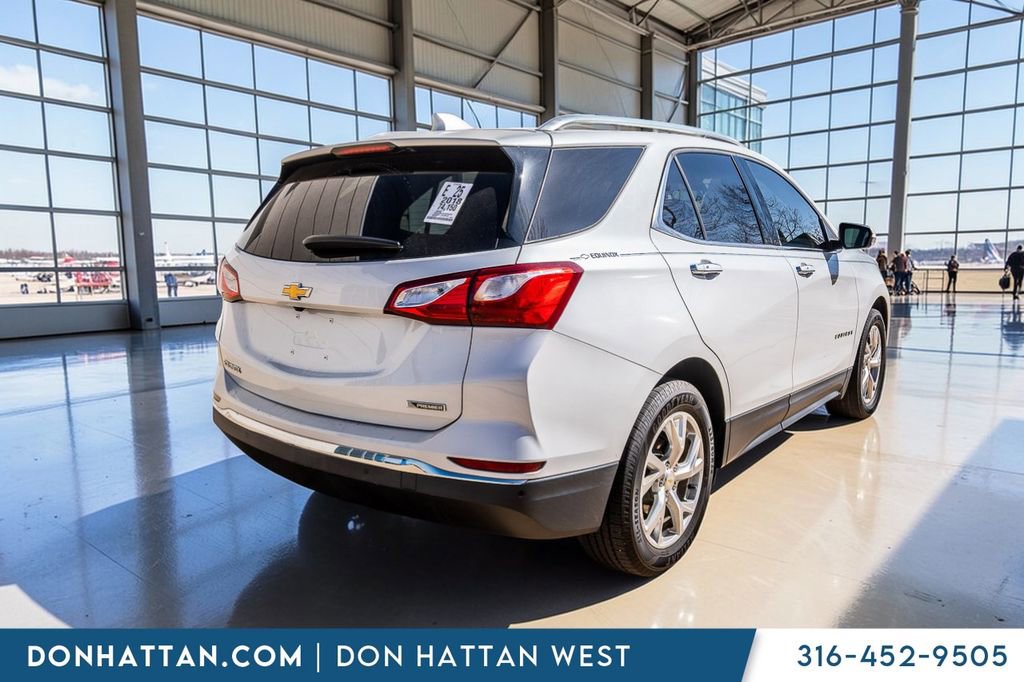 Used 2025 Volkswagen Atlas SE image 30