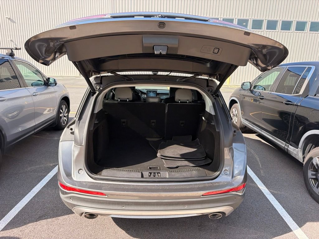 Used 2022 Lincoln Corsair AWD w/ Equipment Group 101A image 7