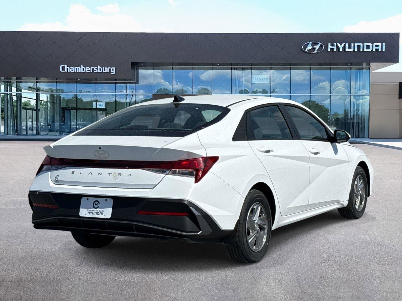 New 2026 Hyundai Elantra SE FWD image 12