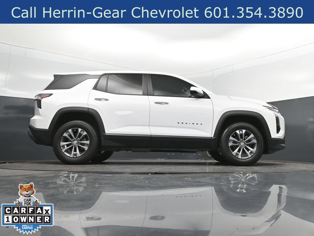 Used 2025 Chevrolet Equinox LT w/ Safety and Technology Package FWD image 44