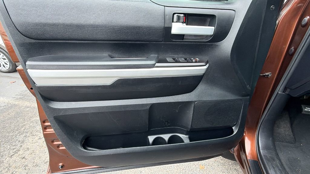 Used 2017 Toyota Tundra SR5 image 19