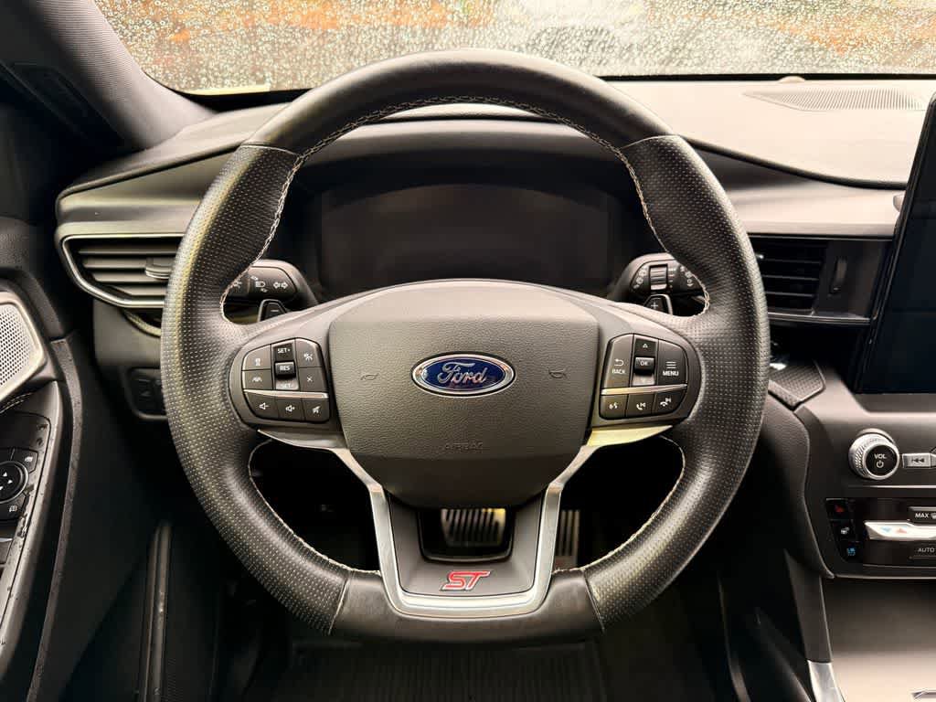 Used 2020 Ford Explorer ST w/ ST Street Pack image 16