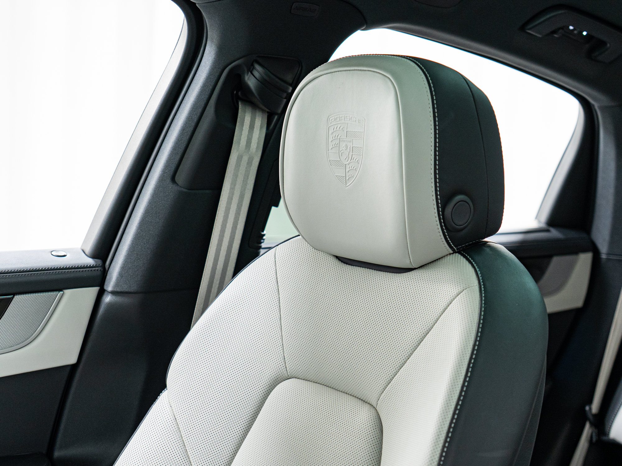 Certified 2026 Porsche Cayenne Coupe AWD/4WD image 19