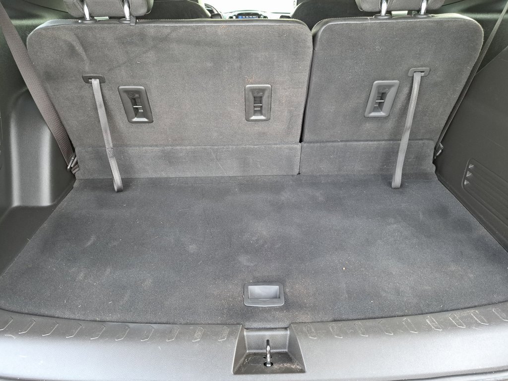 Used 2022 Chevrolet Traverse RS image 27