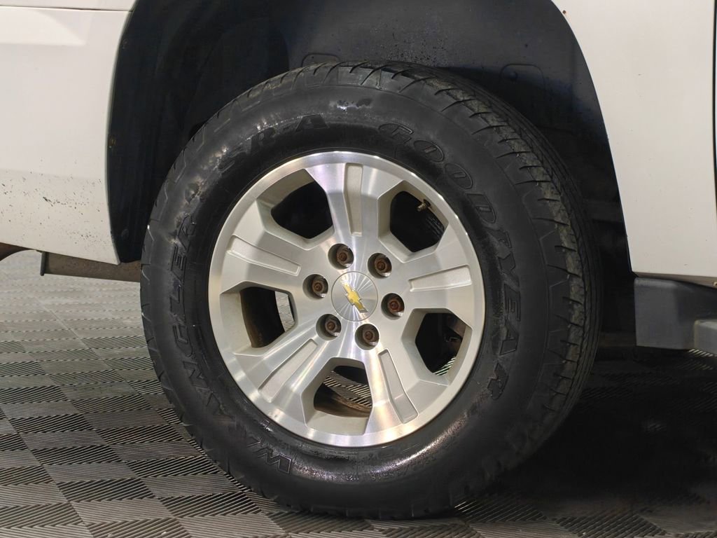 Used 2013 Chevrolet Suburban LT image 42