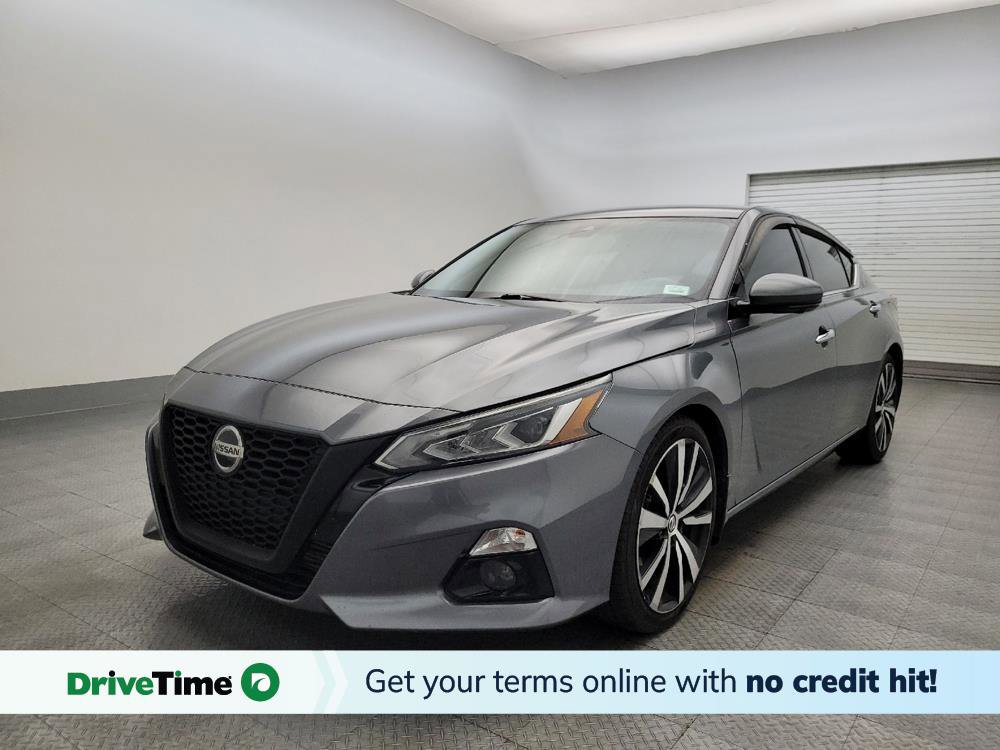Used 2020 Nissan Altima 2.0 Platinum image 1