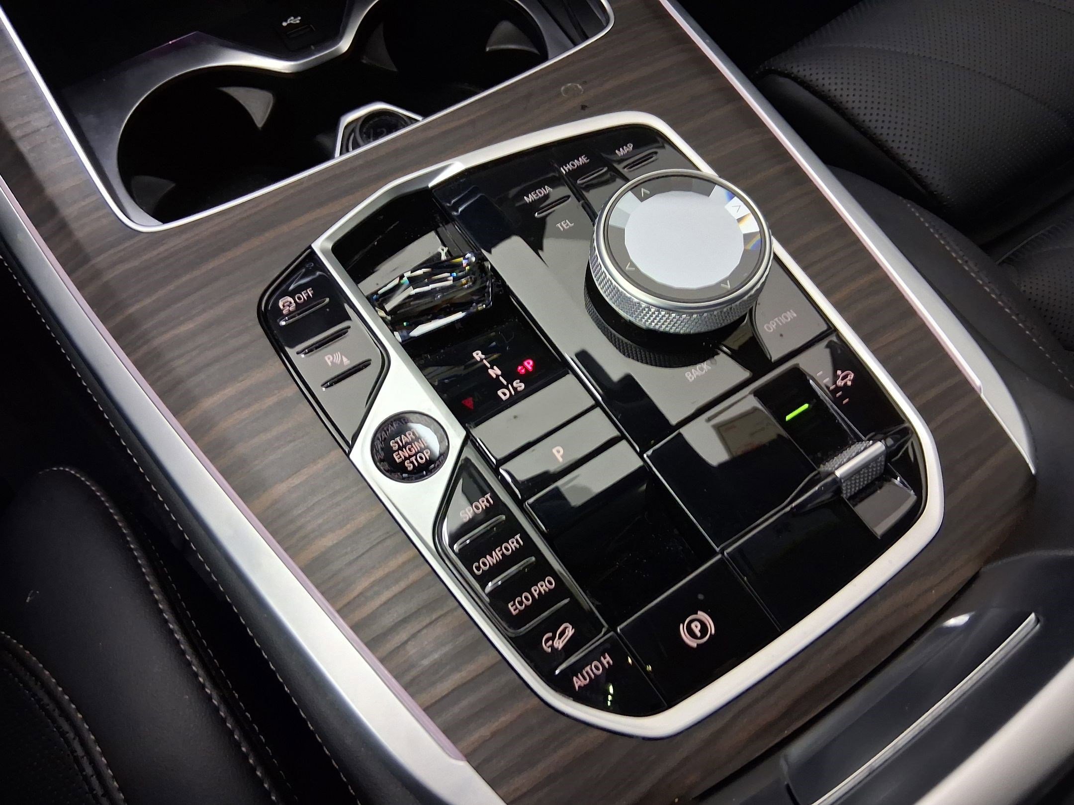 Used 2023 BMW X7 xDrive40i w/ M Sport Package image 17