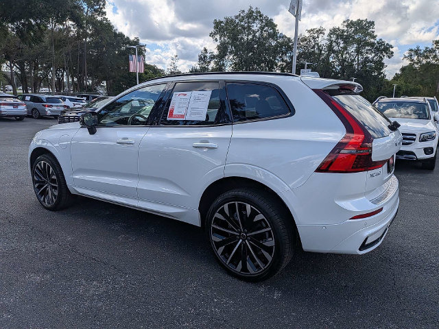 Used 2026 Volvo XC60 T8 Ultra w/ Protection Package Premier AWD/4WD image 3