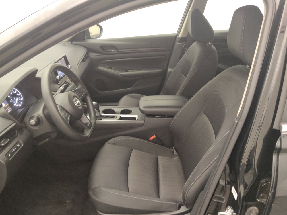 Used 2024 Nissan Altima 2.5 S FWD image 17