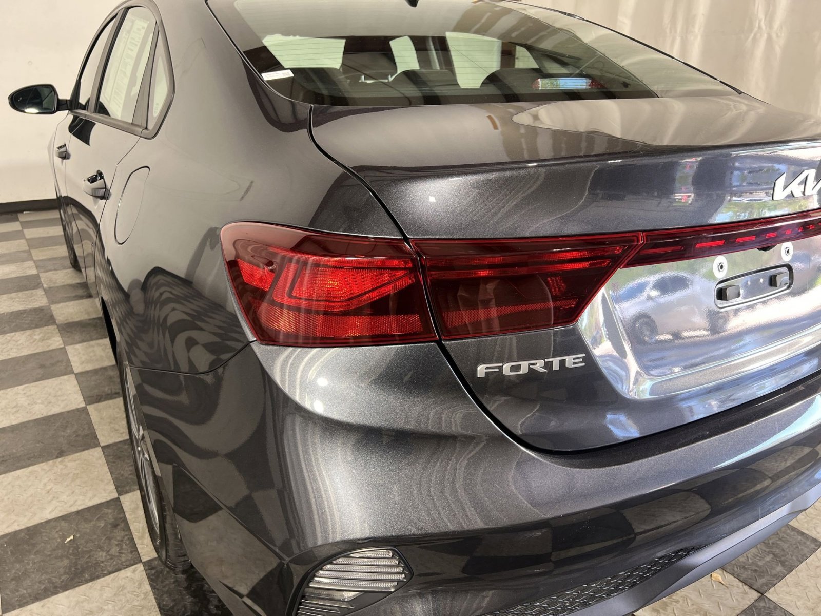 Used 2023 Kia Forte LXS w/ LXS Technology Package FWD image 18