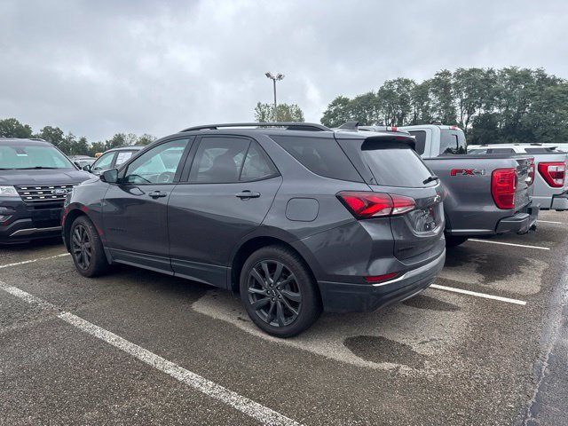 Used 2023 Chevrolet Equinox RS AWD/4WD image 3