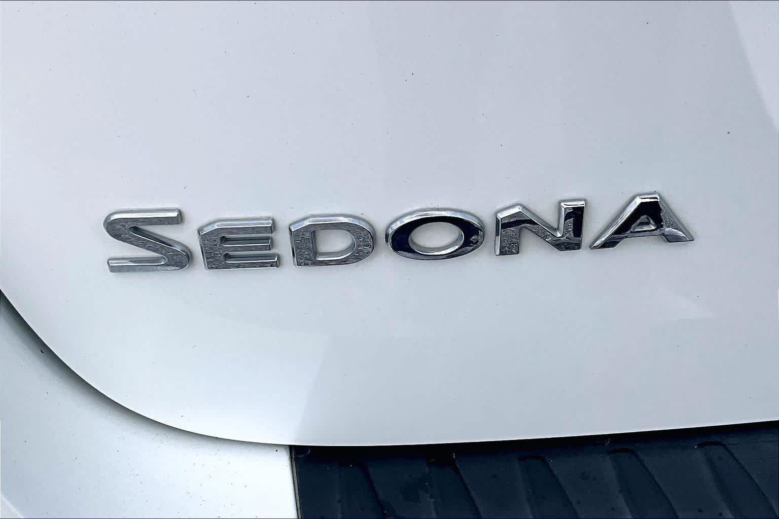 Used 2021 Kia Sedona LX FWD image 30