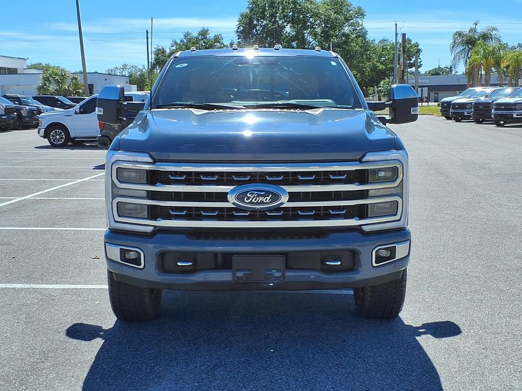 Used 2023 Ford F250 Platinum AWD/4WD image 2