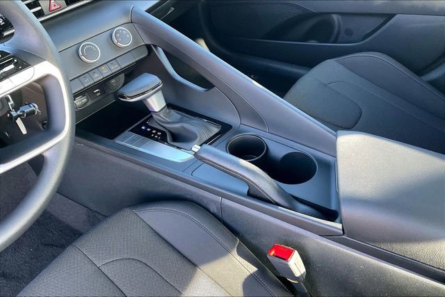 New 2026 Hyundai Elantra SE image 8