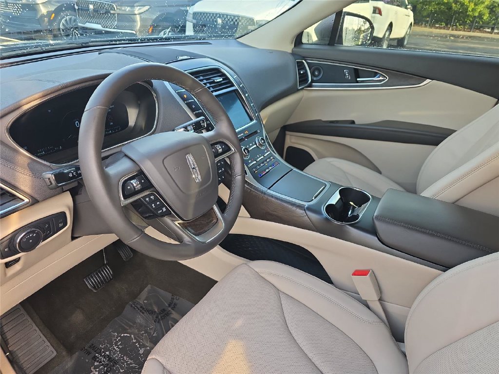 Used 2019 Lincoln Nautilus Reserve FWD image 18