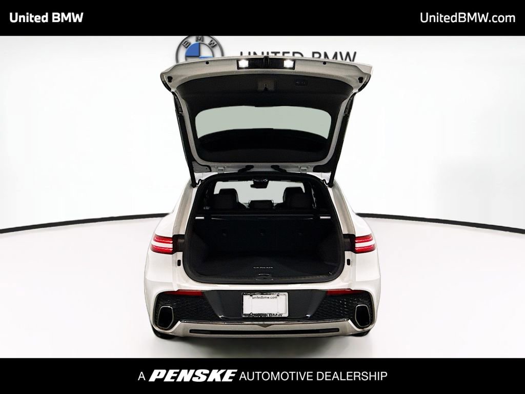 Used 2023 Genesis GV70 2.5T w/ Advanced Package AWD/4WD image 14
