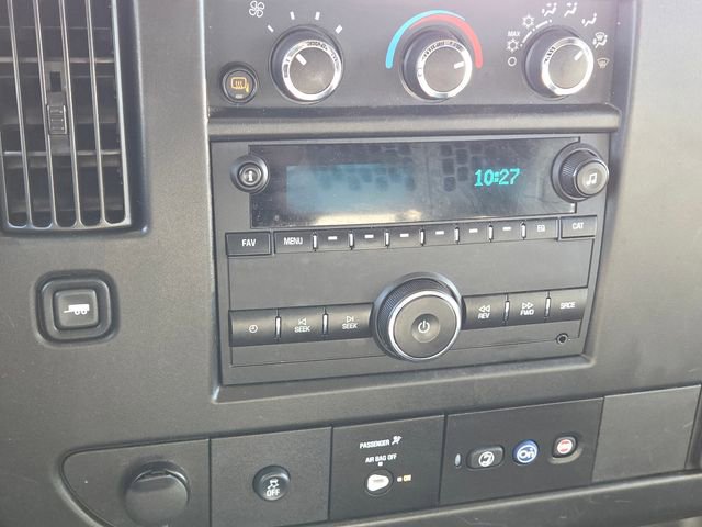 Used 2023 GMC Savana 2500 w/ Driver Convenience Package image 3